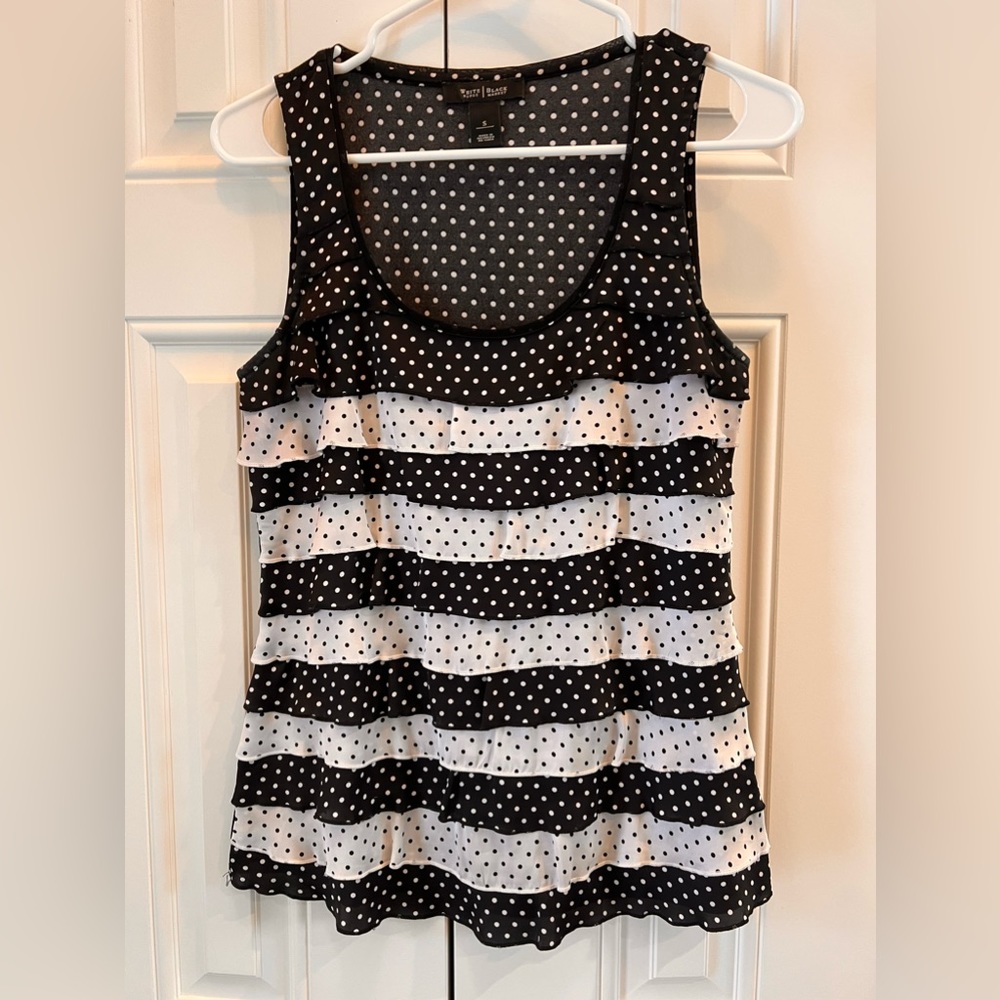 White House Black Market Polka dot top - size S